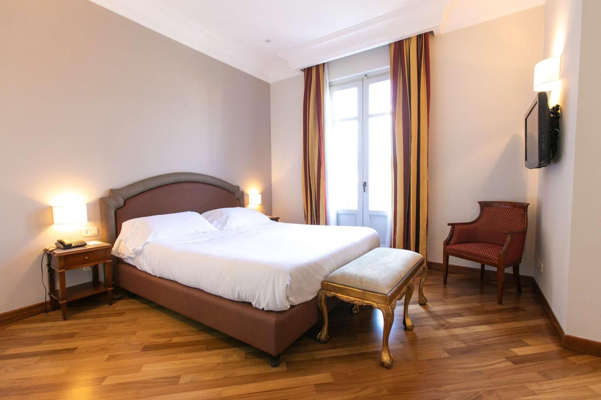 Deluxe King Room Balcony,1274739856:JPEG