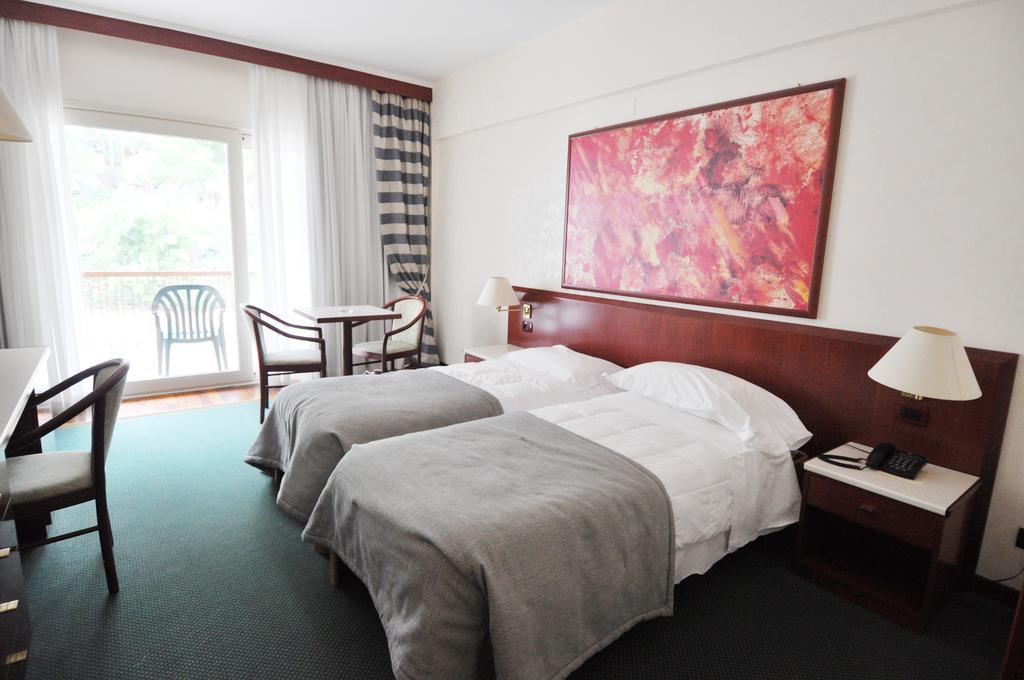Double or Twin Room with Garden View,685757295:JPEG
