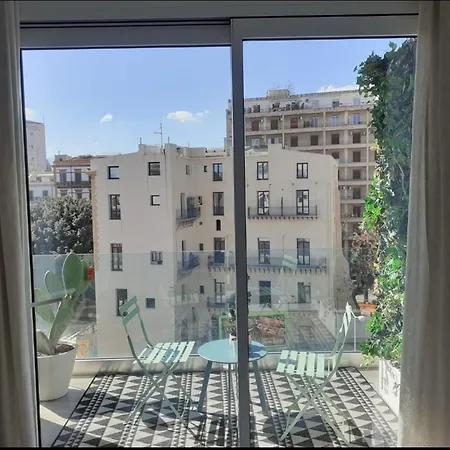 Seaview Apartments-3